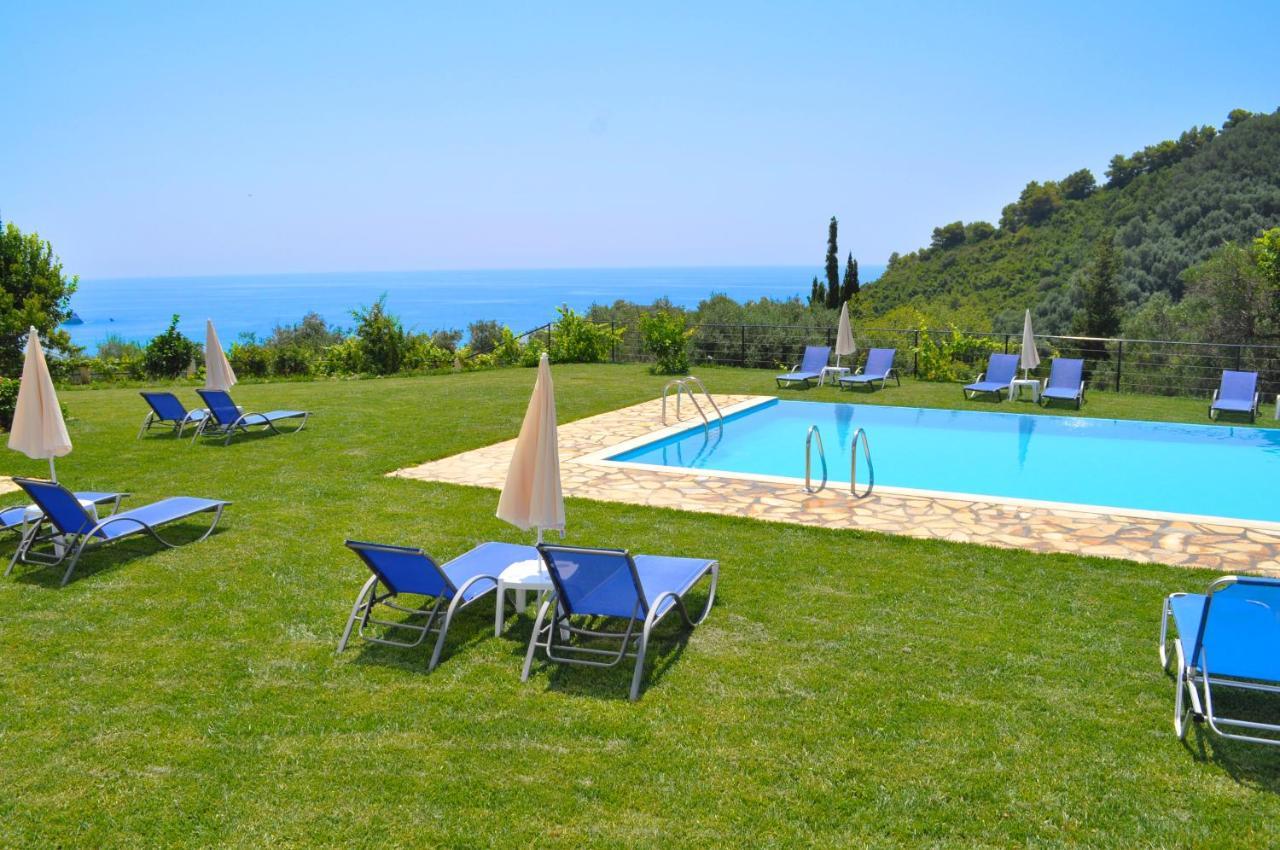 Luxury Loft Apartment With Pool - Pelekas Beach, Corfu Exterior photo